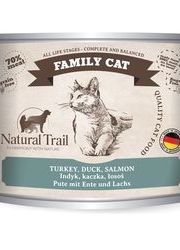 NATURAL TRAIL FAMILY CAT MOKRA KARMA DLA KOTA z indykiem kaczką i łososiem